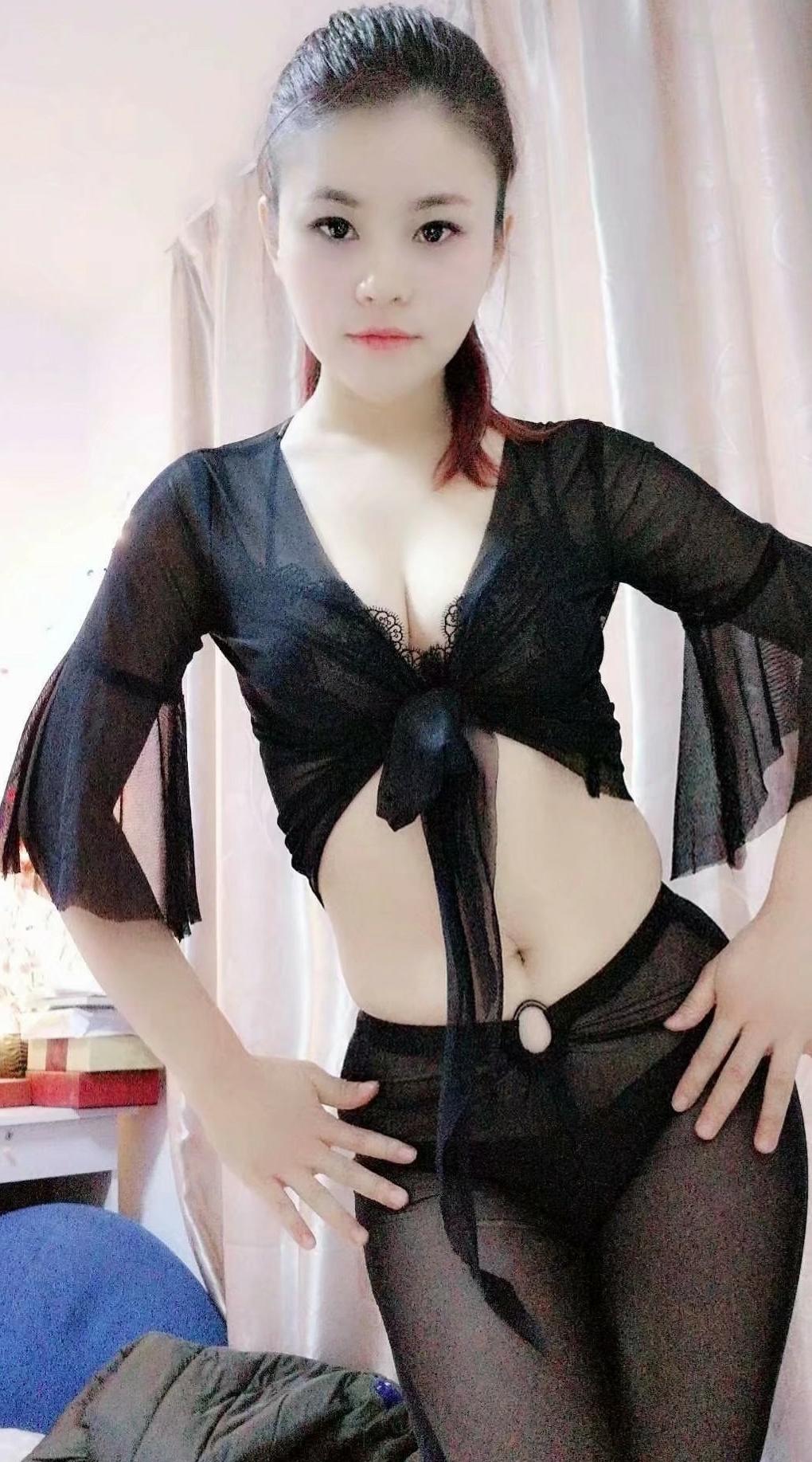 21岁松江湘妹子,小美